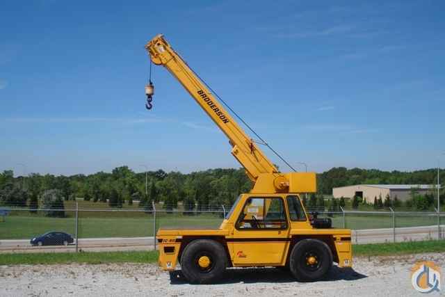 2001 Broderson IC-80-3F