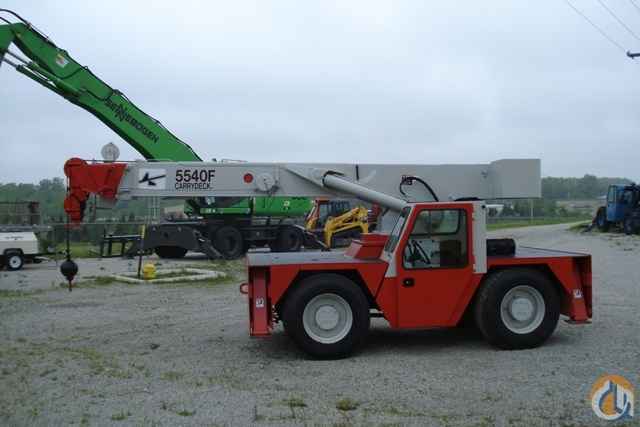2002 Shuttlelift 5540 Carry Deck Crane