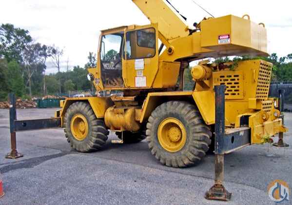 1987 Grove RT528C
