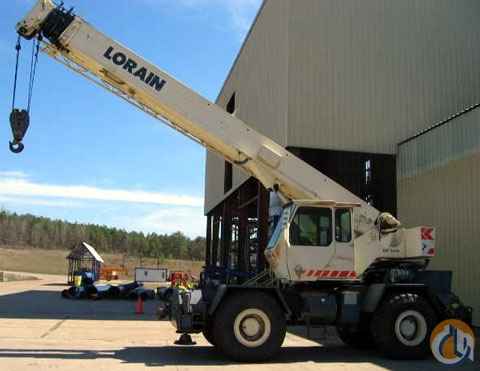 1993 Lorain LRT 230E