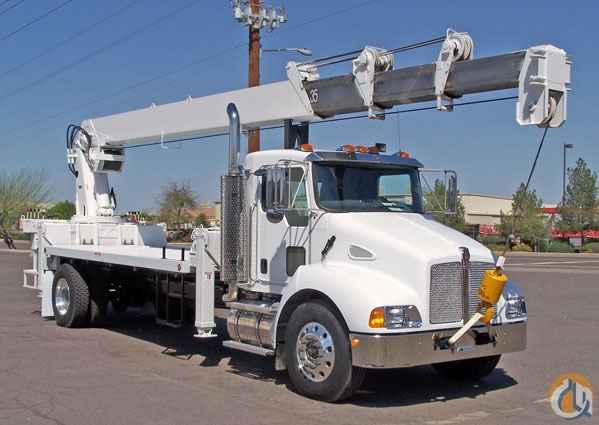 2012 UNIC UR-1592 Rear Mount