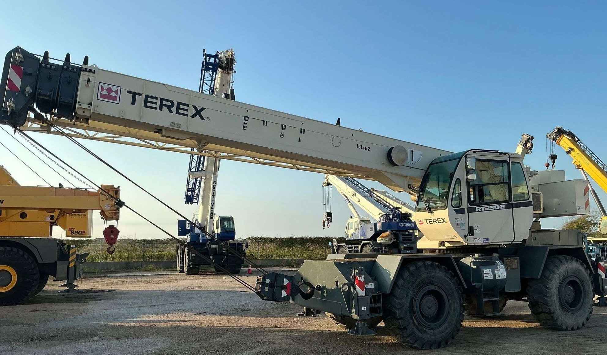 2013 Terex RT230-2