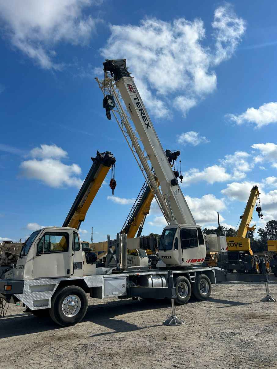 2005 Terex T 340