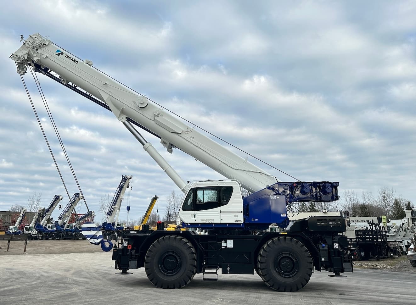 2024 Tadano GR-1000XLL-4