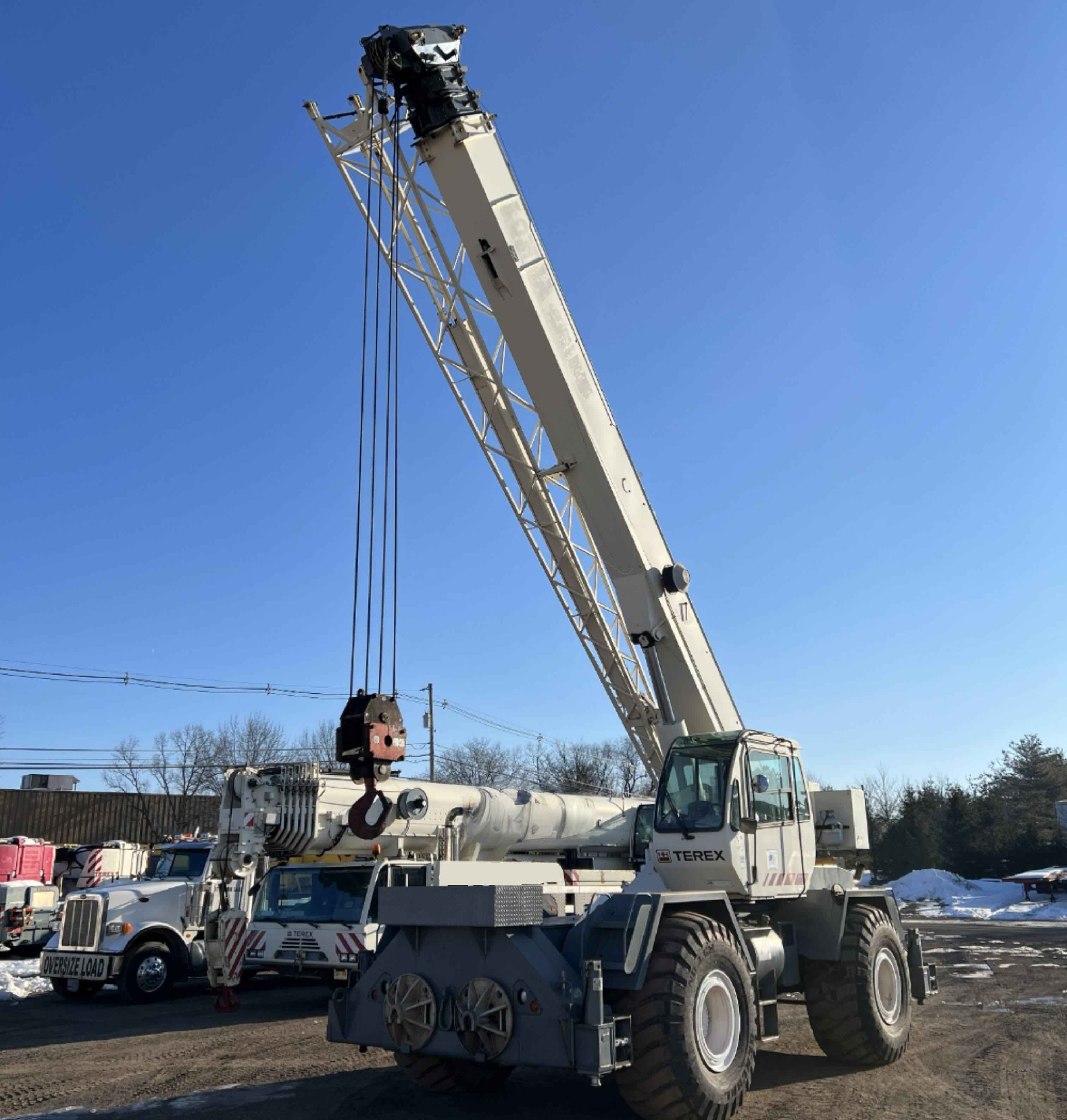 2008 Terex RT335-1