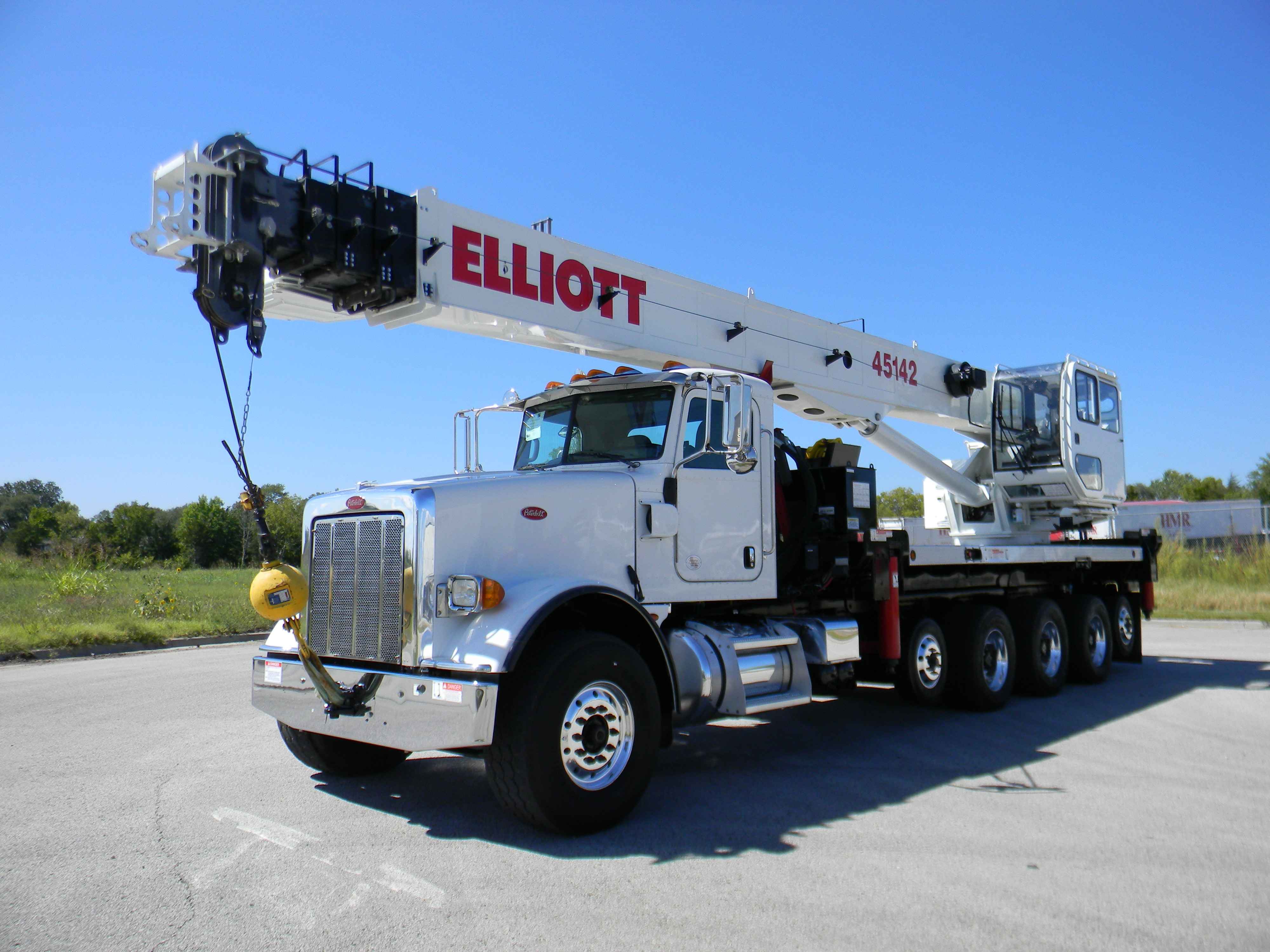 2019 ELLIOTT 45142