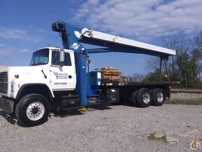 1996+Manitex+2592S+Mounted+on+a+Ford+L8000