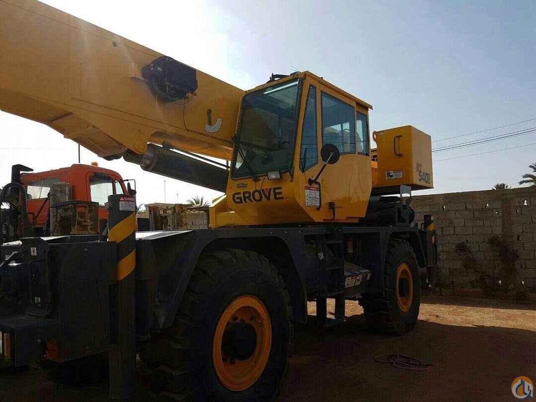 2009 Grove RT540E
