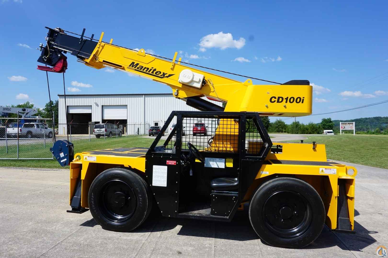 Manitex CD100i Carry Deck Crane