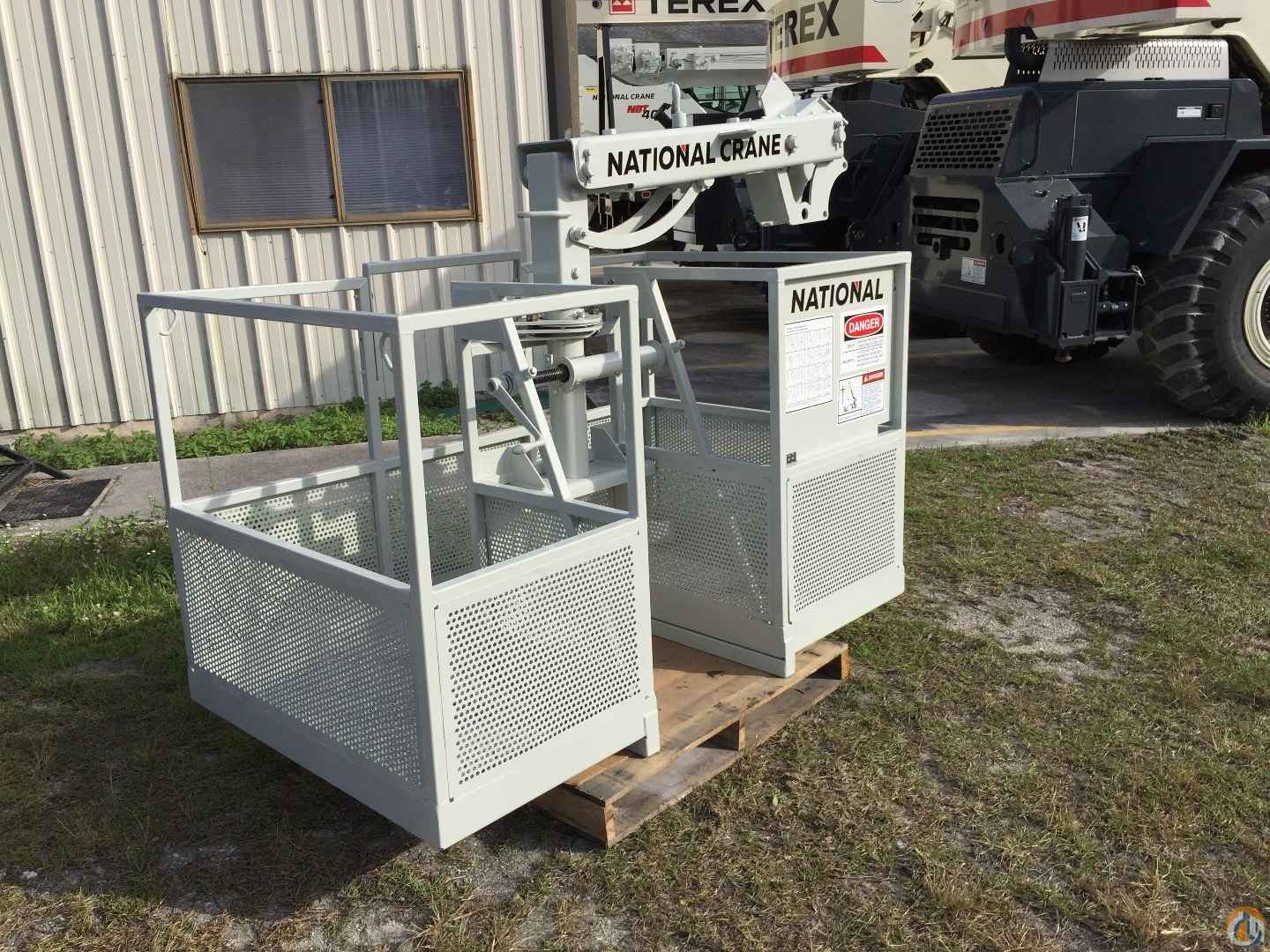 National Rotating Manbasket