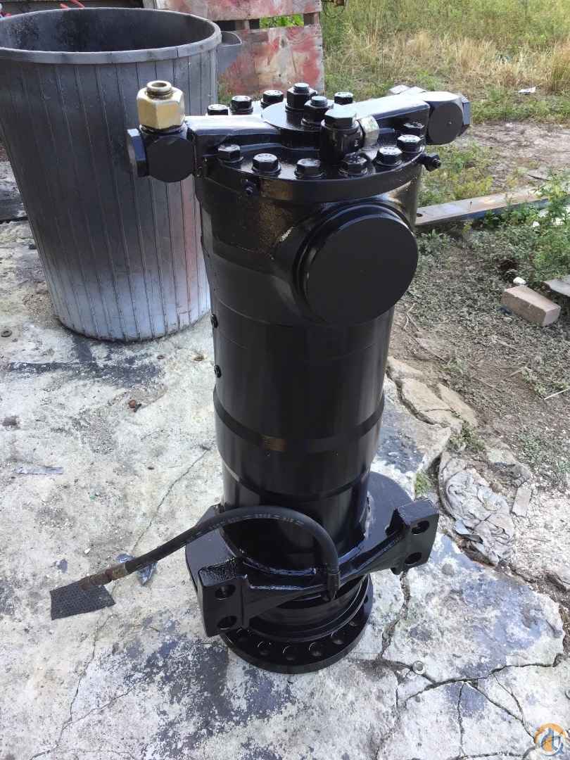 Megatrak struts several available