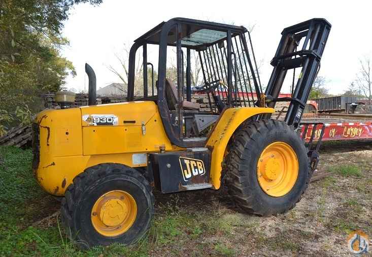 6000 lb JCB forklift