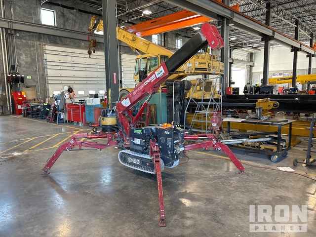 2014 Unic Spydercrane URW094CP2U