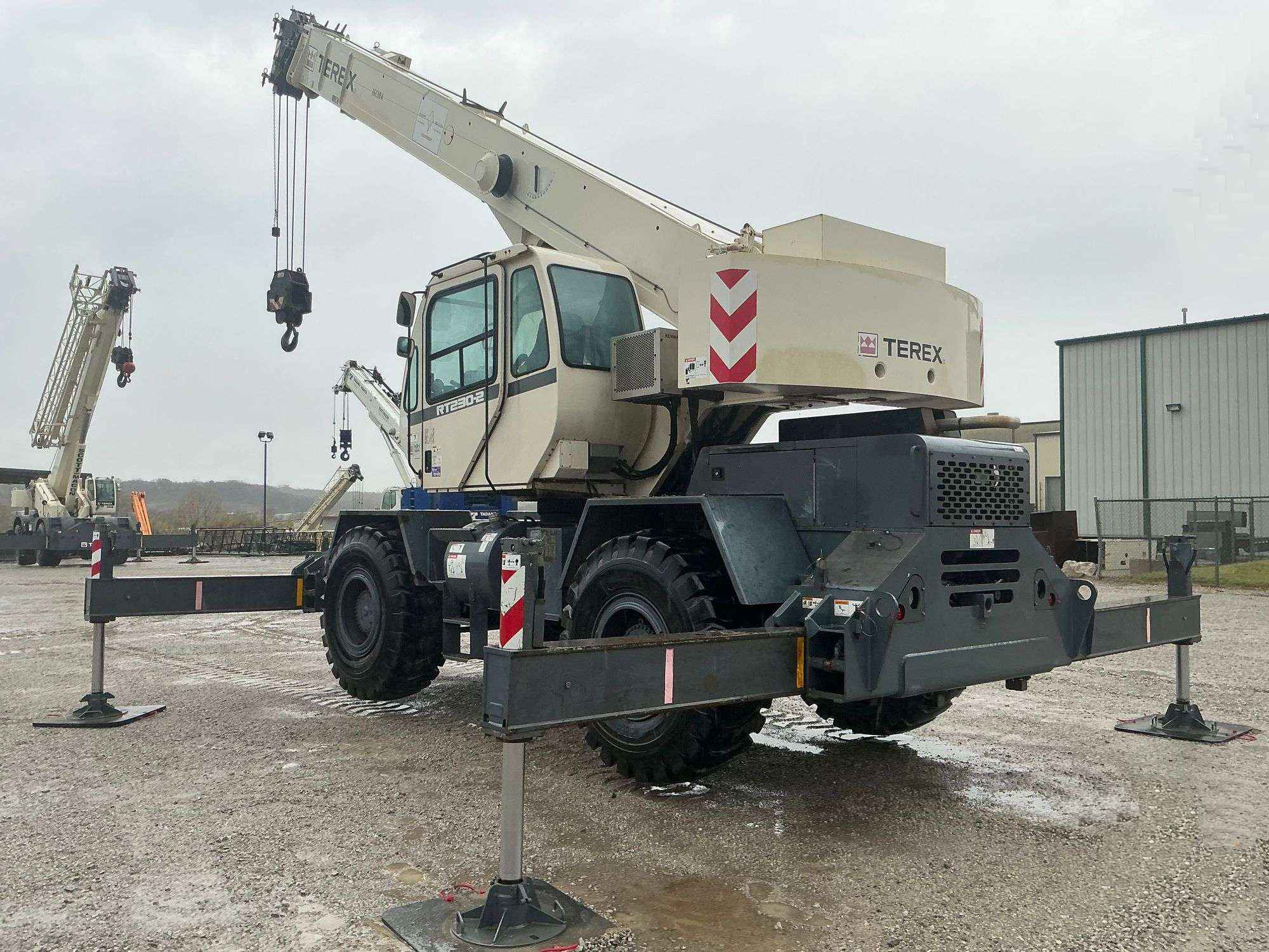 2013 Terex RT230